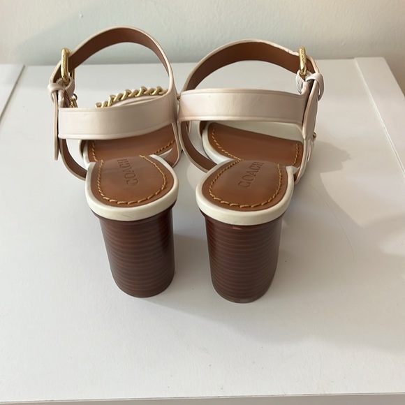 NWT COACH CHAIN MED HEEL LEATHER SANDALS IN CHALK COLOR, SIZE 7.5 - Picture 6 of 12